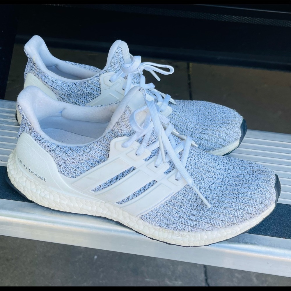 ADIDAS ULTRA BOOST 4.0 NON DYED CLOUD WHITE
Cloud White/Grey